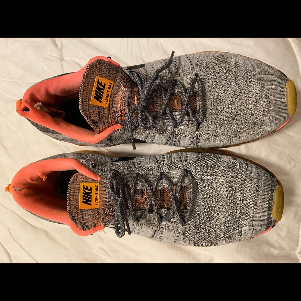 NIKE FLYKNIT MAX